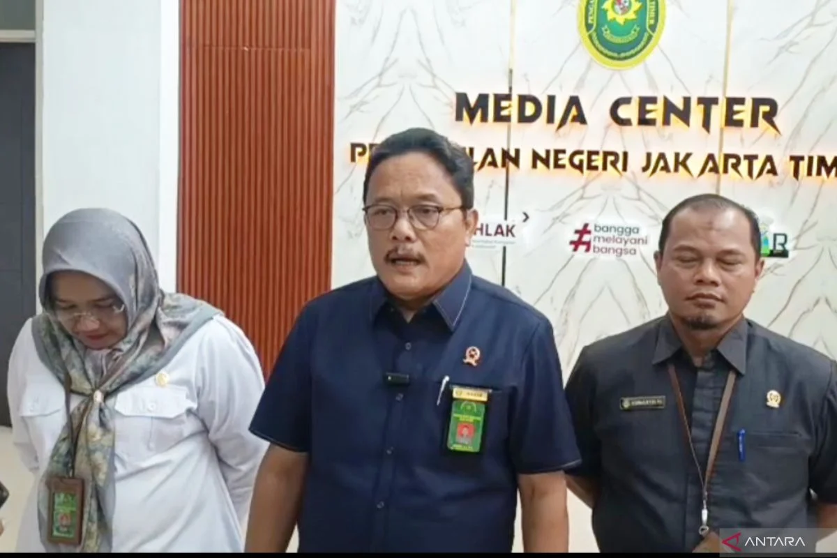Pengadilan Negeri Jaktim Izinkan Media Siaran Langsung Sidang Dokter Tifa, Namun Pengunjung Dibatasi