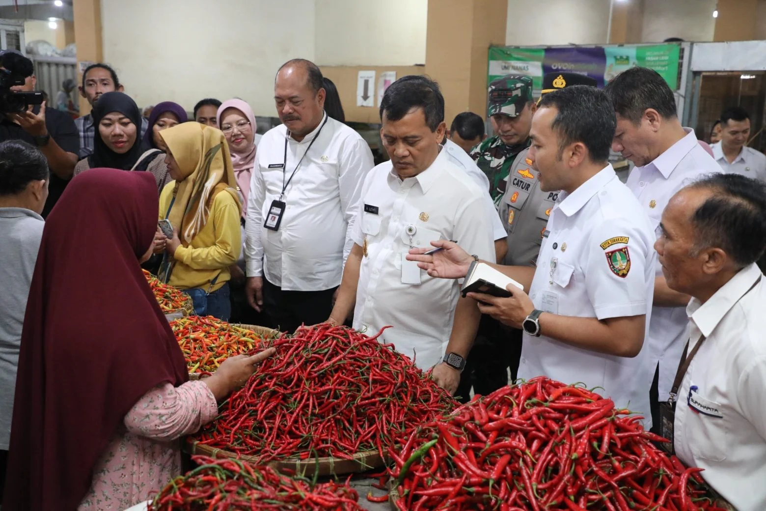Pengamat: Penguatan Serapan Pasar Domestik dan Rantai Pasok Jaga Harga Ayam dan Telur