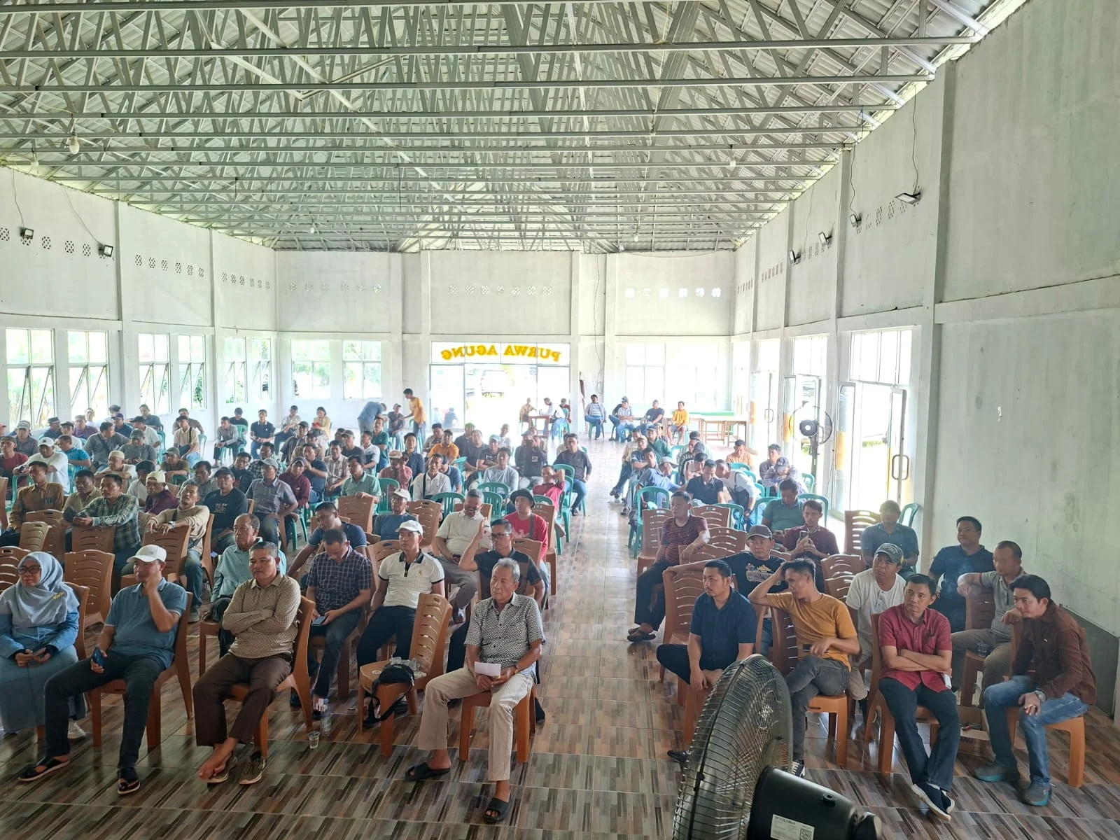 Petani Way Kanan Gugat KSP atas Penolakan Izin Panen di Register 44