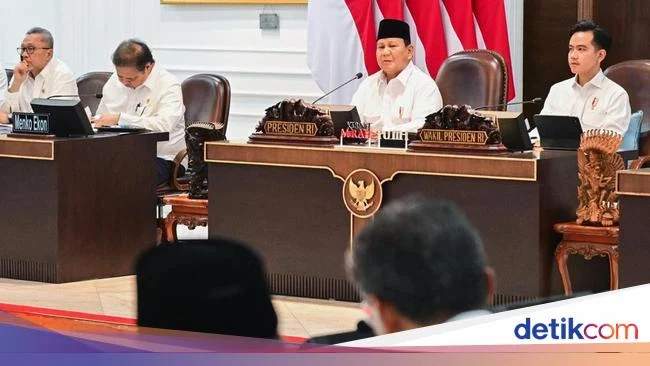 Politik Sepekan: Kunjungan PM India dan DPR Bentuk Panja Kasus FA
