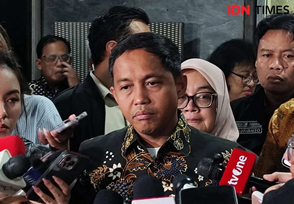 Raja Juli Klaim Kembalikan Amplop Bupati Kuansing Sebelum OTT KPK, Tegaskan Tak Pernah Terbitkan SK Pelepasan Hutan