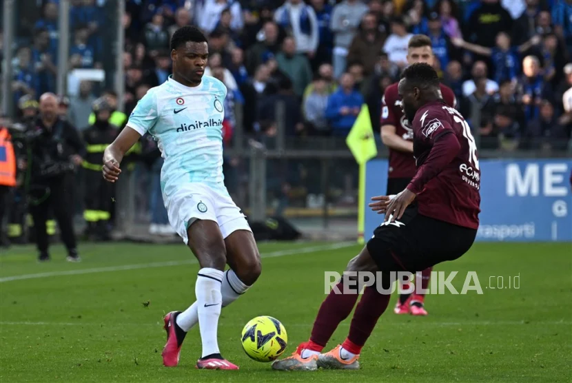 Real Madrid Umumkan Kedatangan Bek Kanan Denzel Dumfries