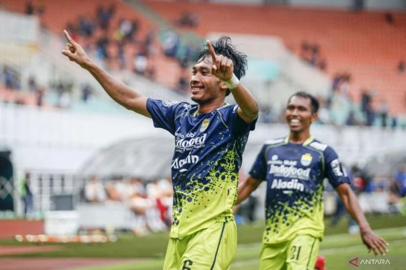 Robi Darwis Beberkan Alasan Pilih Arema FC: Cari Kepastian dan Menit Bermain