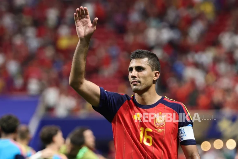 Rodri Sesumbar Lini Tengah Spanyol Lebih Kuat dari Portugal, Siap Buktikan di 16 Besar Piala Dunia