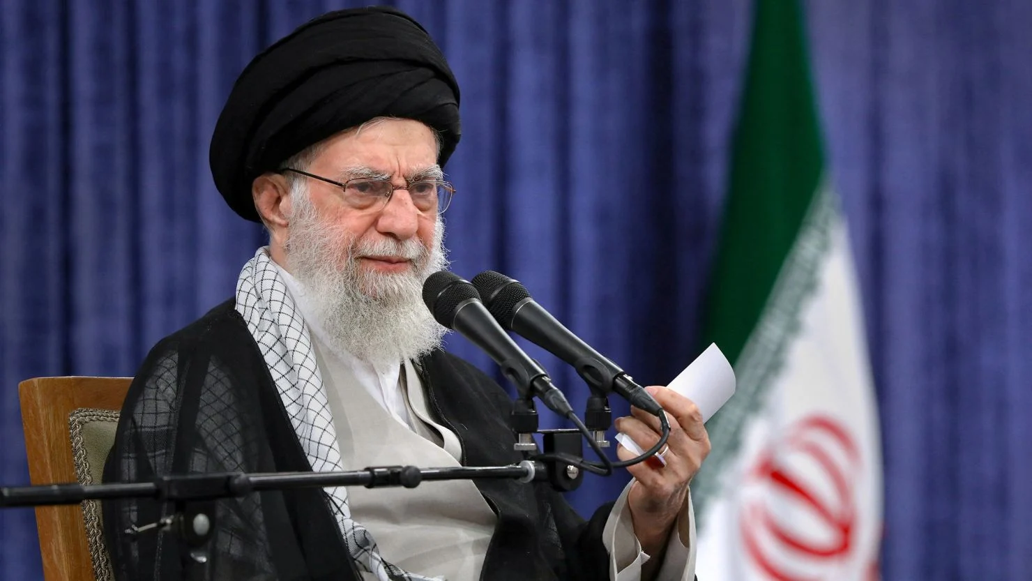 Saudi Diperdengarkan Ali Imran 13 di Depan Peti Khamenei, Turki Membacakan Ayat tentang Berjihad
