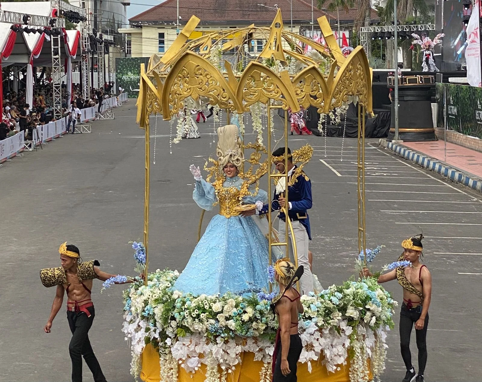Sejumlah Putri Indonesia Memukau Penonton di Grand Carnival JFC 2026