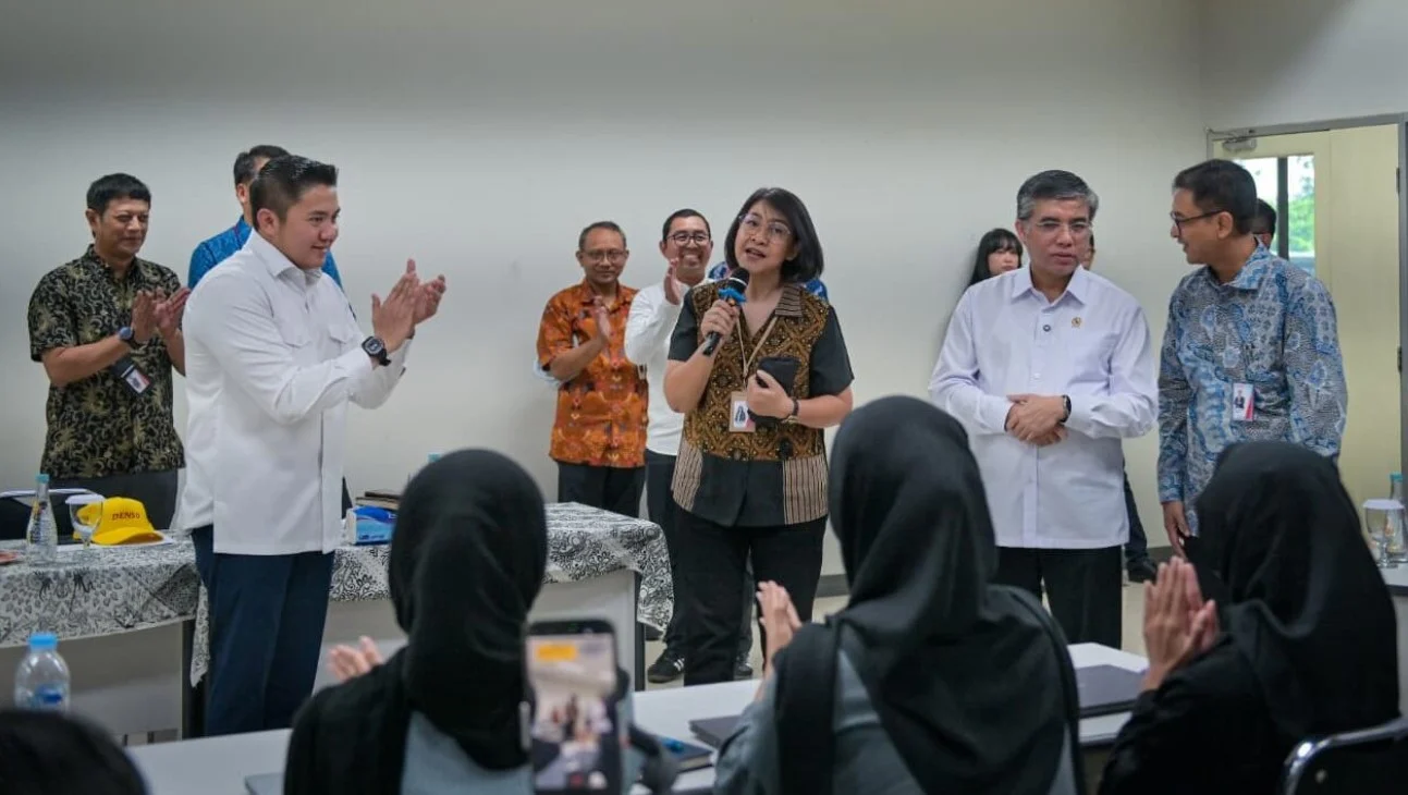 Seskab Teddy Beberkan Hasil Program Magang Nasional, 30 Persen Peserta Langsung Direkrut Perusahaan