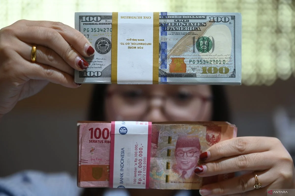 Soroti Pelemahan Rupiah hingga Kenaikan Harga Minyak, Hary Tanoesoedibjo: Masyarakat Bawah Paling Terpukul