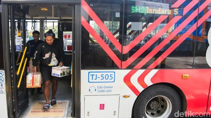 Tarif Transjakarta Blok M – Bandara Soekarno‑Hatta Naik Jadi Rp15 Ribu Mulai 1 September 2026
