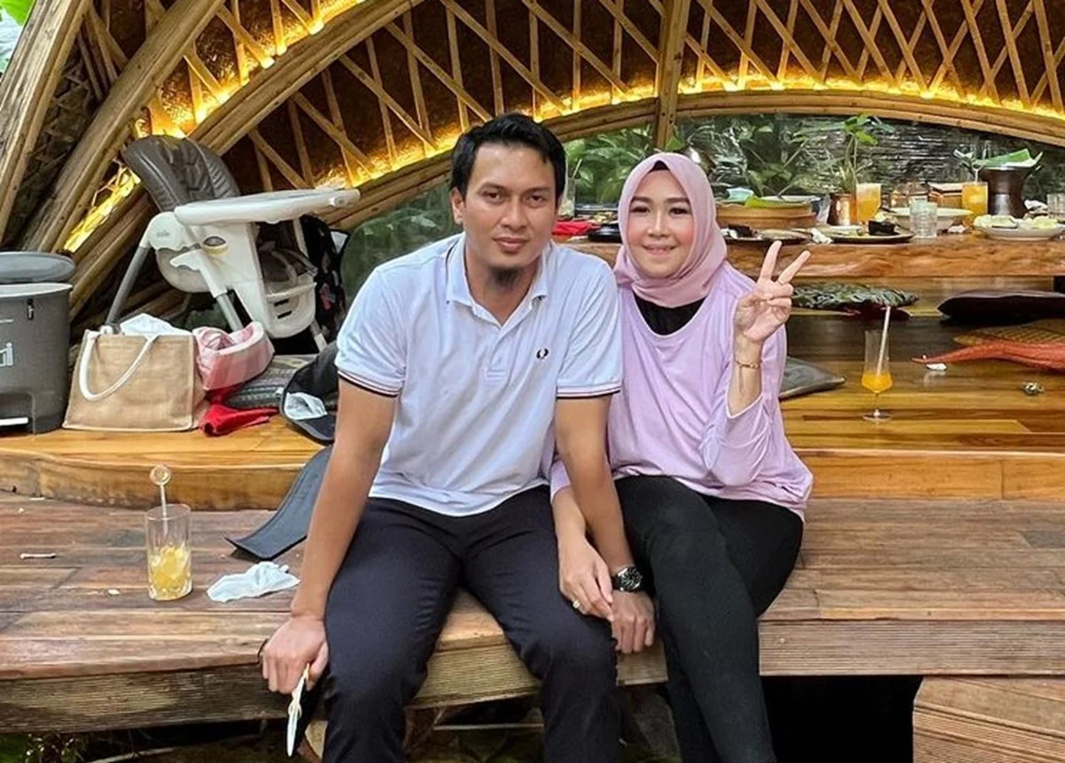 Taufik Hidayat Check‑In dengan Wanita Lain Saat Masih Sekap Yuvita Tri Rezeki