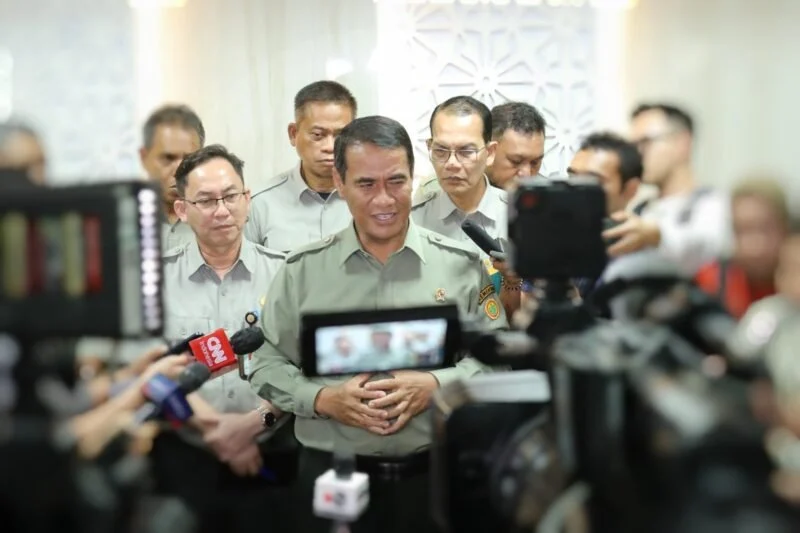 Amran Copot 14 Pejabat Kementan, Dugaan Penyimpangan Uang Miliaran