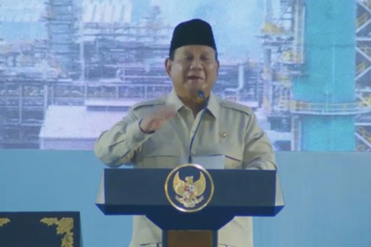 Demi Tingkatkan Efisiensi, Prabowo Perintahkan PLN dan Pertamina Pangkas Anak Perusahaan
