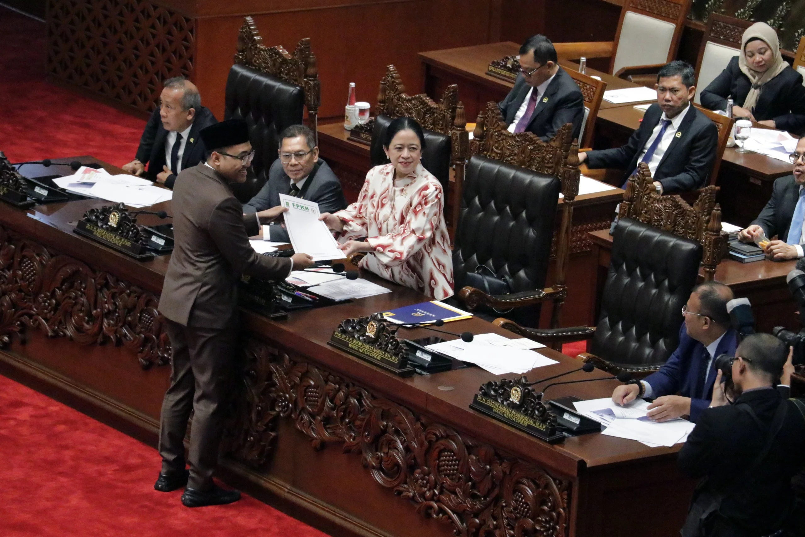 Dukung Prabowo Larang Total Vape, Komisi III DPR Nilai Mengancam Generasi Bangsa