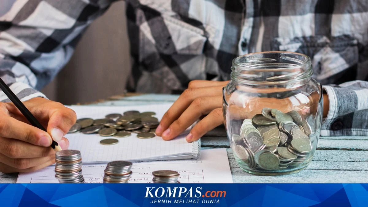 Finansial Kian Terjepit, Kemampuan Menabung Warga RI Diramal Turun