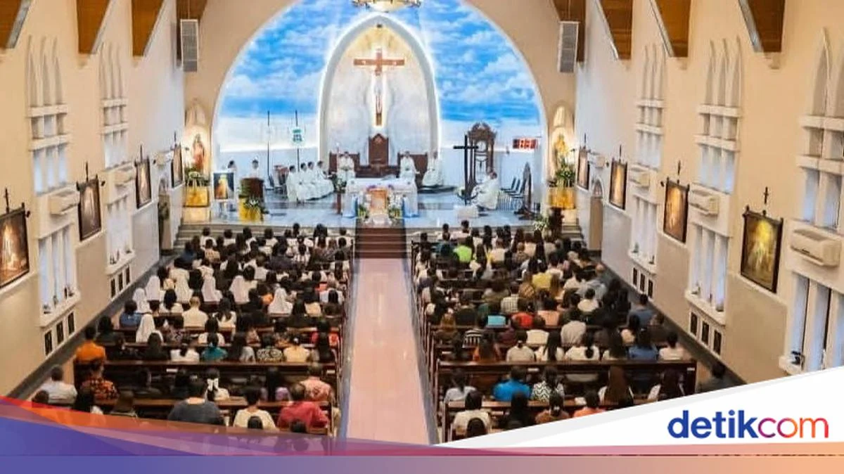 Foto Pilihan Pekan Ketiga Agustus 2026: Gereja St. Paulus Satar Teu Tak Terpengaruh Gempa