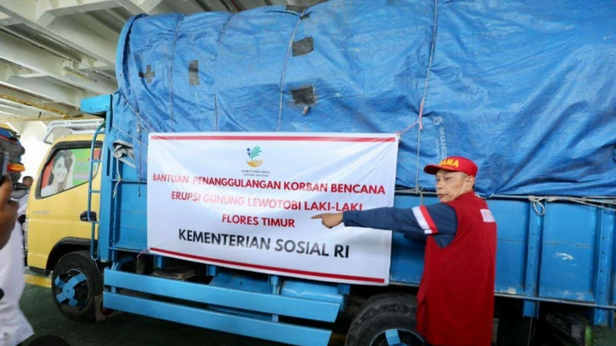 Gempa NTT: Kemensos Mobilisasi 30 Ton Beras dan 5.500 Paket Sembako