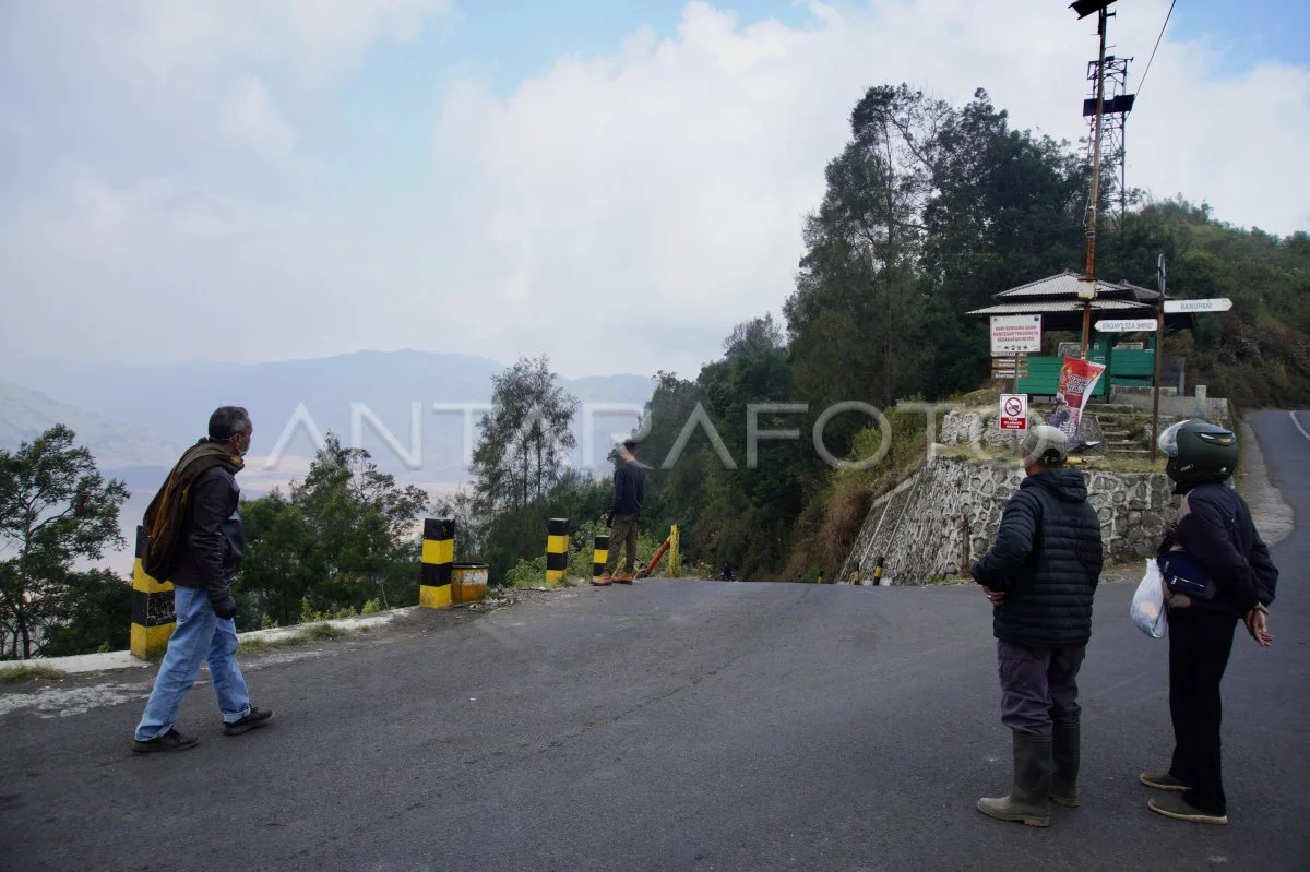 Kawasan Bromo Ditutup Total, Menhut Pastikan Penanganan Karhutla Berjalan Optimal