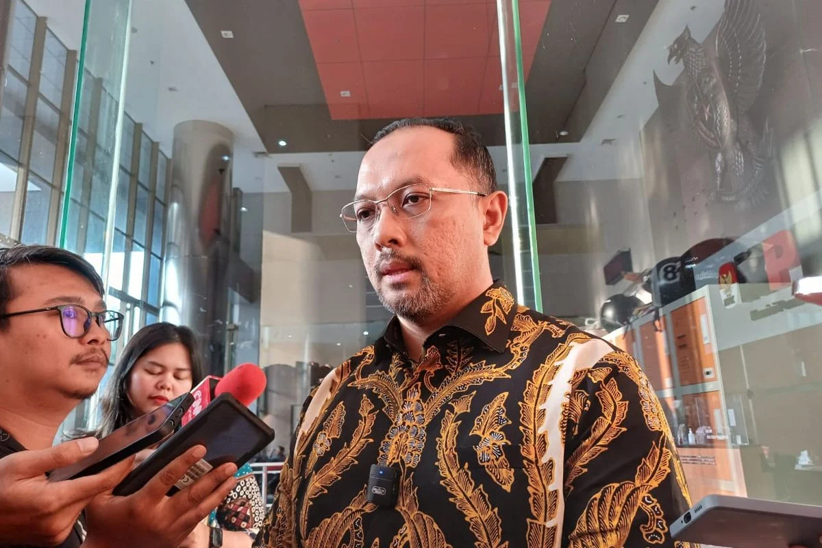 KPK Tahan Tiga Tersangka Dugaan Korupsi Digitalisasi SPBU Senilai Rp 322 Miliar