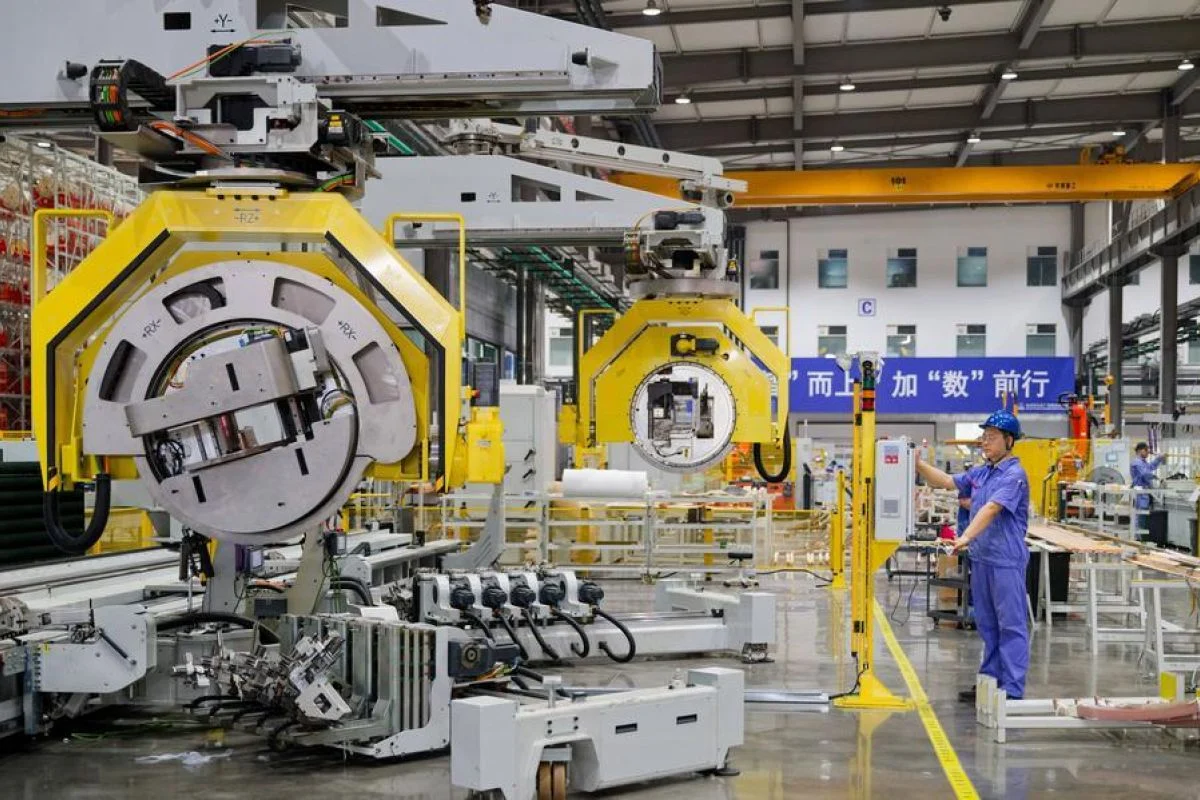 Menilik Kebangkitan Industri China dari Perspektif Lebih Luas