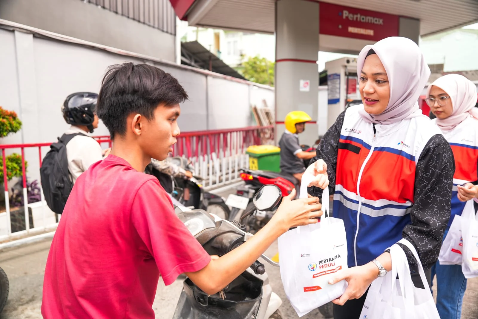 Pertamina Patra Niaga Hadir Terdepan Membawa Energi dan Kepedulian untuk Warga Flores