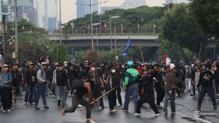 Polda Metro Jaya Minta Demo Tidak di Bundaran HI, LBH Jakarta Tegaskan Tak Ada Dasar Hukumnya