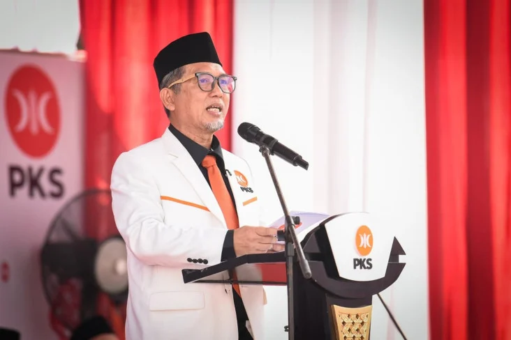 Presiden PKS AMY: Rakyat Mengukur Pertumbuhan Ekonomi dari Harga Beras hingga Penghasilan