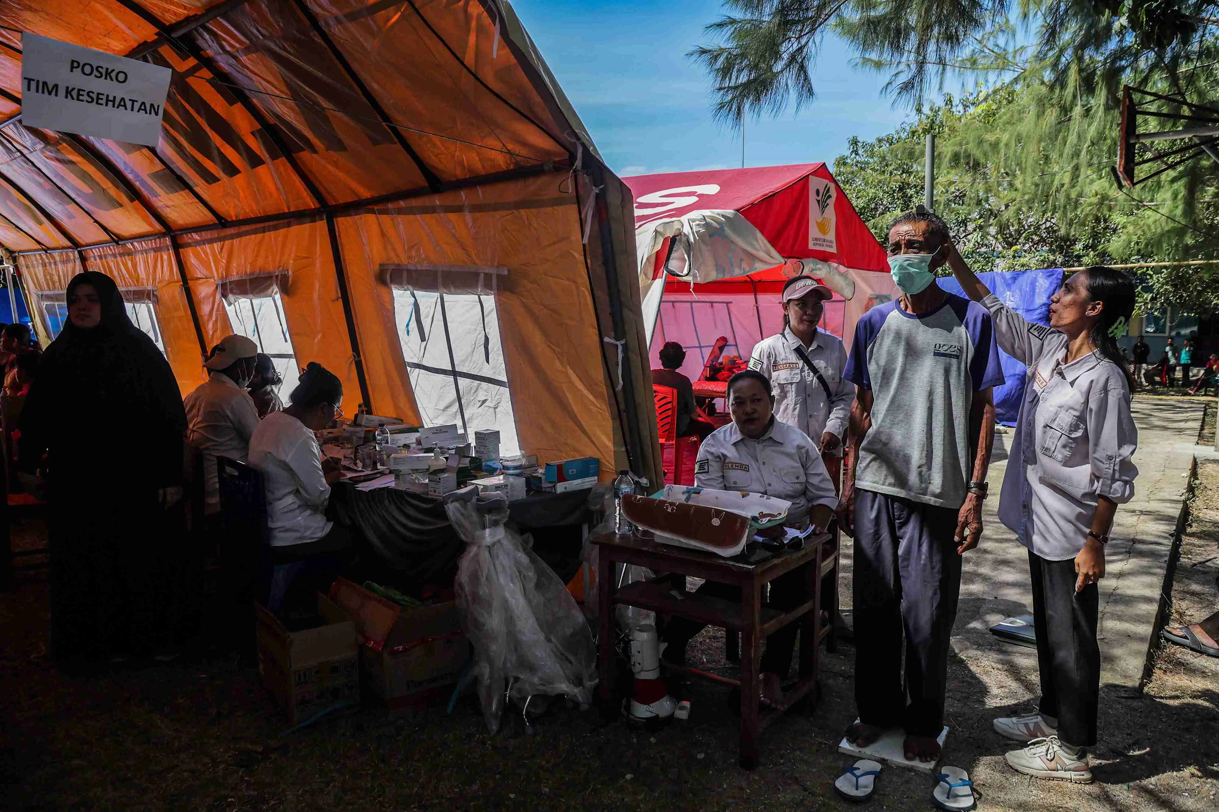 Prioritaskan Keselamatan, DPR Minta Pemerintah Jamin Layanan Kesehatan Korban Gempa NTT
