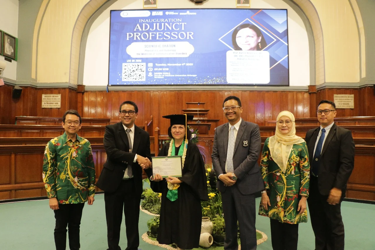 Profesor Italia Dikukuhkan Jadi Adjunct Professor FK Unair, Perkuat Riset Radiologi dan Osteoporosis