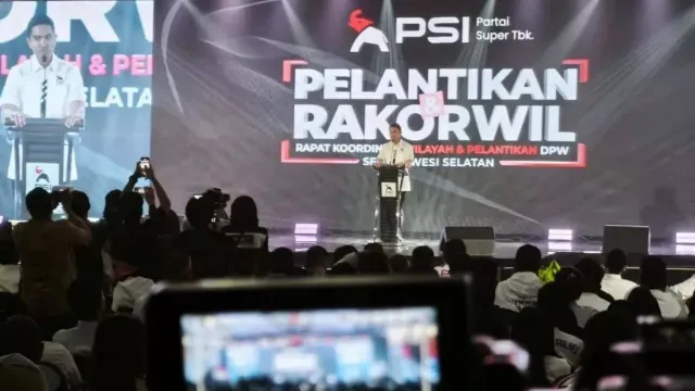 Survei IPO: Kunjungan Jokowi Tak Meningkatkan Elektabilitas PSI