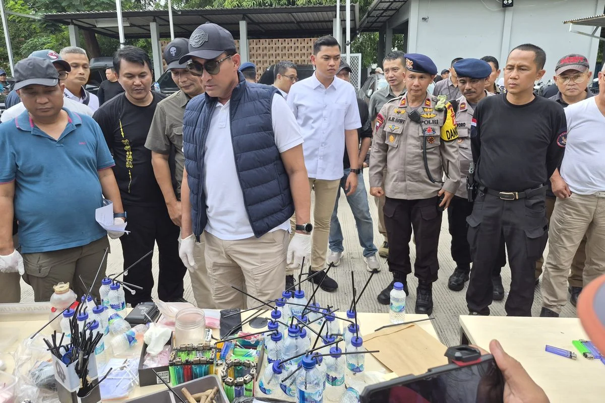 Tak Hanya Narkoba, Jaringan Pengedar di Kampung Bahari Punya Senjata Api Ilegal untuk Lawan Petugas