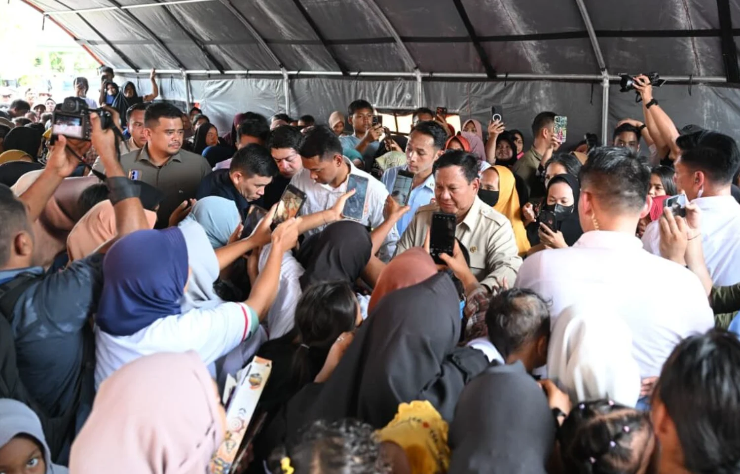 Tangani Karhutla hingga Bencana Alam, Prabowo: Negara Dipastikan Hadir
