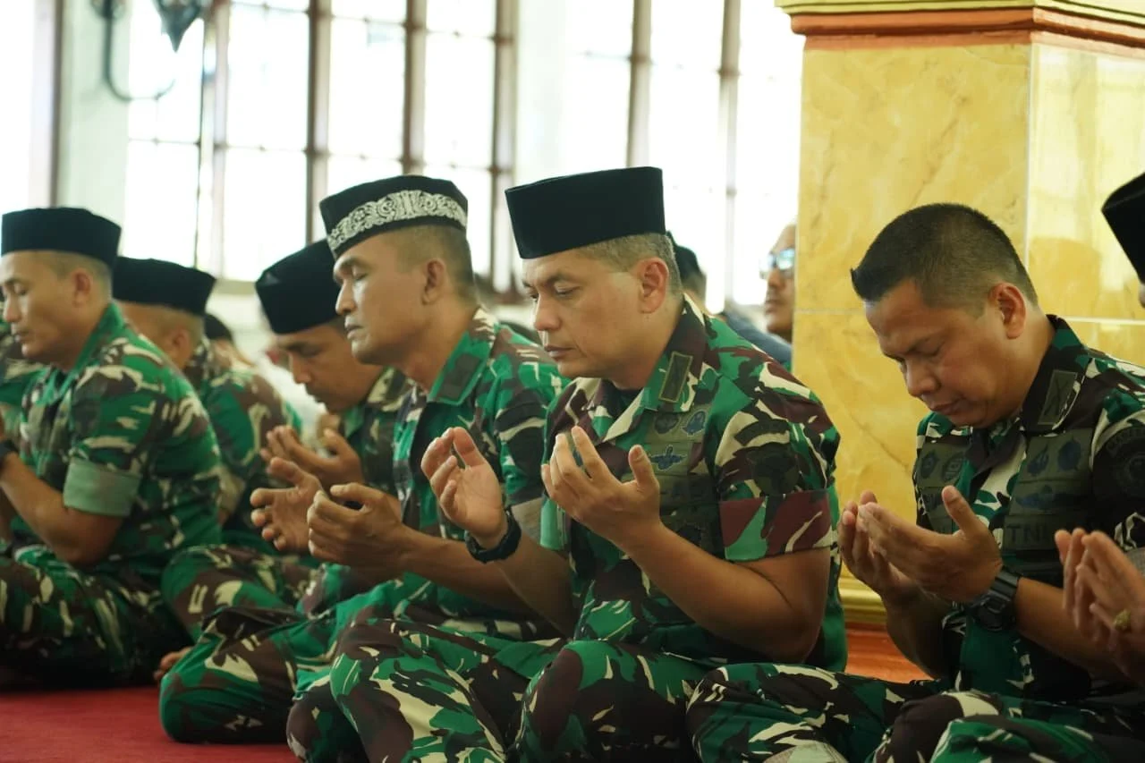 Umat Islam Gelar Doa Keselamatan Bangsa Sambut Hari Kemerdekaan RI